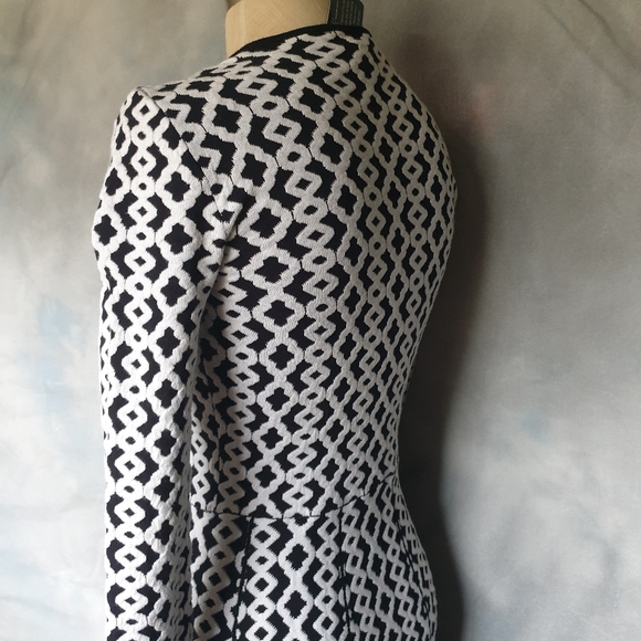 INC Wm Black & White Geometric Sweater Fit & Flare A-Line Dress w/ V-Neck Zip Sm - Picture 9 of 16